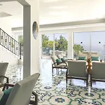 Unique View With Private Pool Near Willa